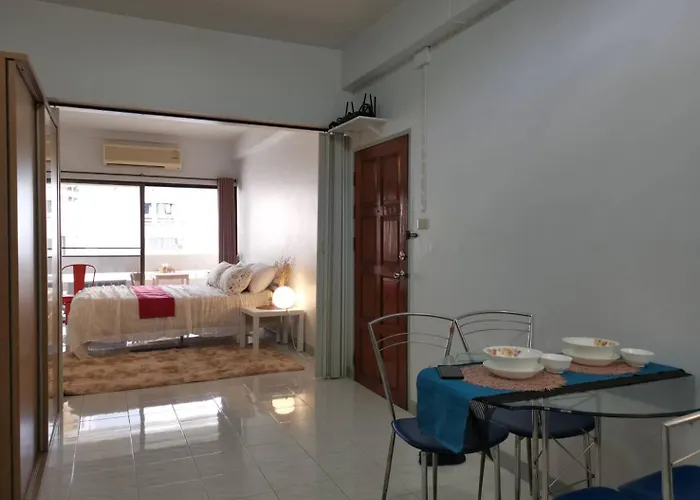 Appartement Cozy 1br Walk To Bts And Airport Rail Link Close To Malls M207